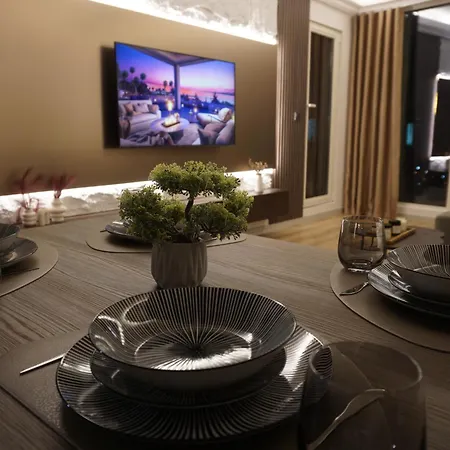 Stellarlux Apartment, 35th Floor Apartment