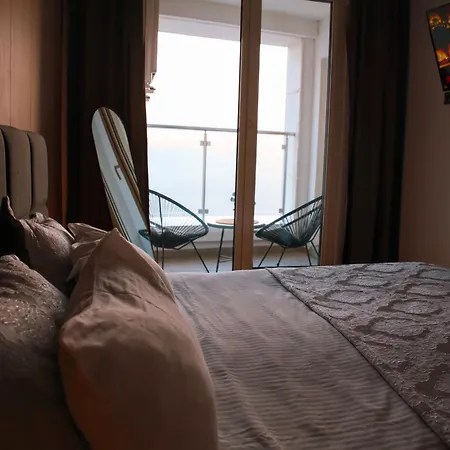 Stellarlux Apartment, 35th Floor *