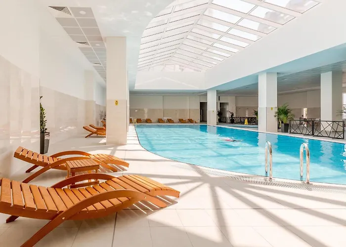 Stellarlux Apartment, 35th Floor Apartment