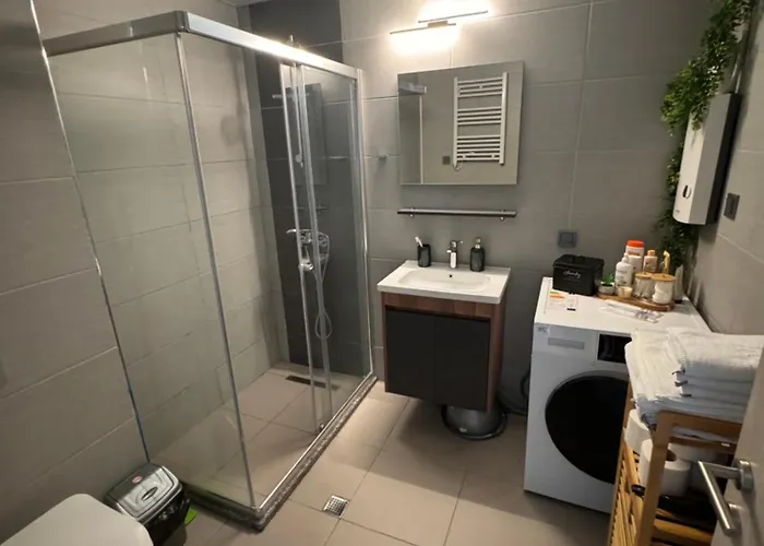 Stellarlux Apartment, 35th Floor Apartment *