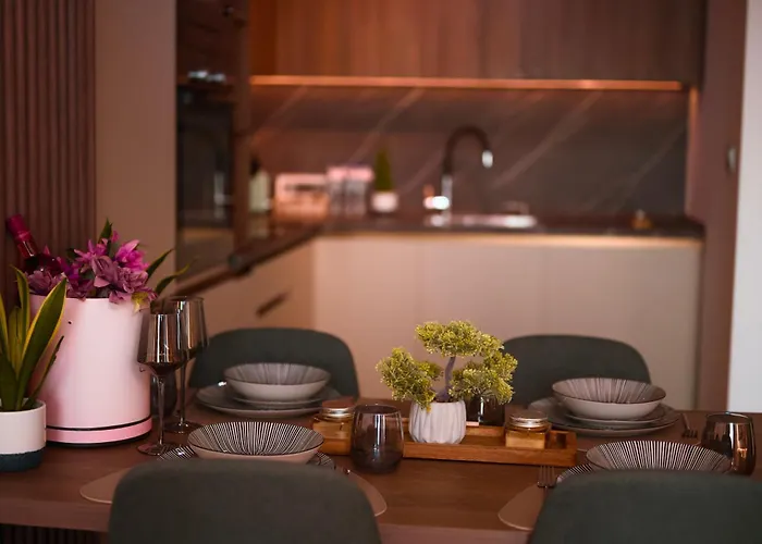 شقة Stellarlux Apartment, 35th Floor