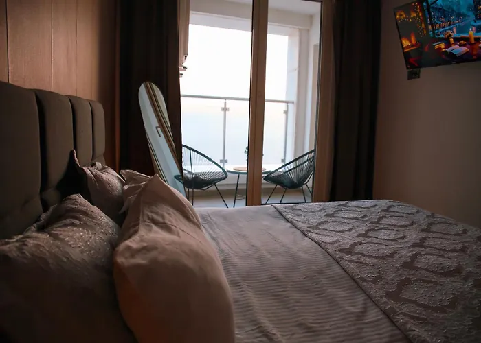 Stellarlux Apartment, 35th Floor *